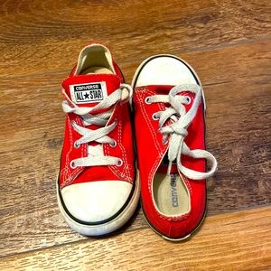 Kids Converse Red shoe size 9